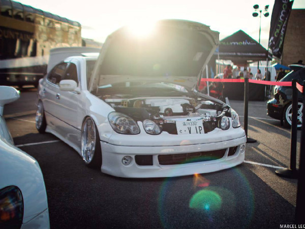 ఇంపోర్ట్‌ఫెస్ట్ 2013లో మెరిసిన కార్స్ అండ్ గర్ల్స్