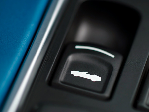 ఆస్టన్ మార్టిన్ వాంక్విష్ వొలాంటే కన్వర్టిబల్‌