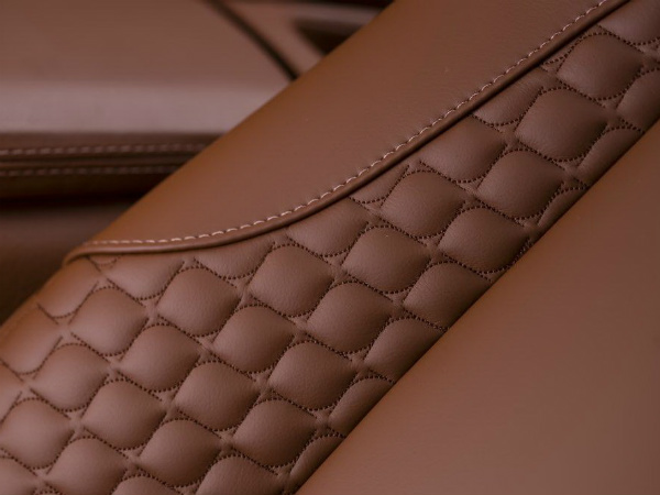 ఆస్టన్ మార్టిన్ వాంక్విష్ వొలాంటే కన్వర్టిబల్‌