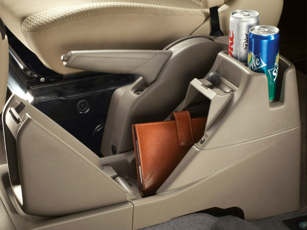 నిస్సాన్ ఇవాలియా