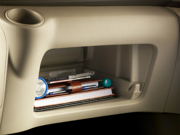 నిస్సాన్ ఇవాలియా