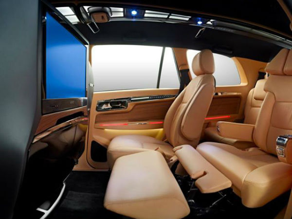 టొయోటా ఇన్నోవా డిసి లాంజ్ ప్యాకేజ్