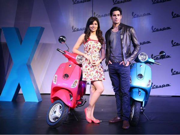 వెస్పా విఎక్స్ 125 లాంచ్