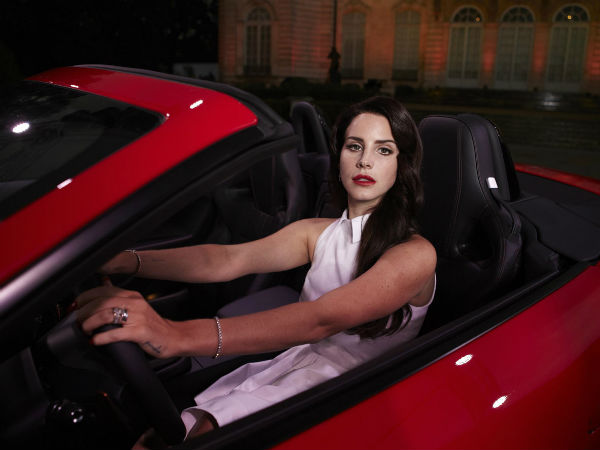 జాగ్వార్ ఎఫ్-టైప్ స్పోర్ట్స్ కారు