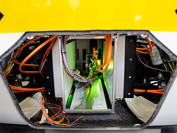 సౌరశక్తితో నడిచే ఫ్యామిలీ కారు