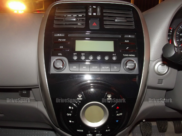 మ్యూజిక్ సిస్టమ్