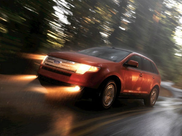 హెడ్‌లైట్లను చెక్ చేసుకోండి