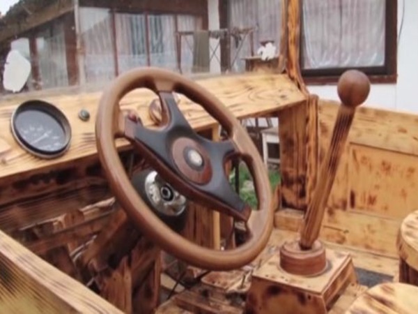 ఇది కూడా చెక్కతోనే..