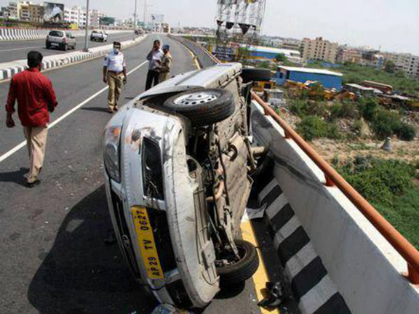 మీకు మోటార్ ఇన్సూరెన్స్ ఎందుకు అవసరం?