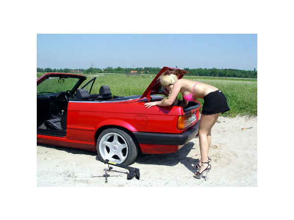 ఆటో రిపేర్ ఇన్సూరెన్స్ మరియు ఆటో ఇన్సూరెన్స్‌ల మధ్య వ్యత్యాసం ఏమిటి?