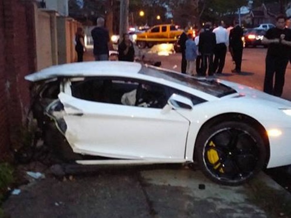 లాంబోర్గినీ అవెంటేడర్ యాక్సిడెంట్