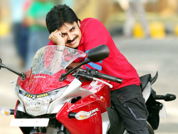 సిబిఆర్ 250ఆర్‌పై పవన్ ఛేజింగ్