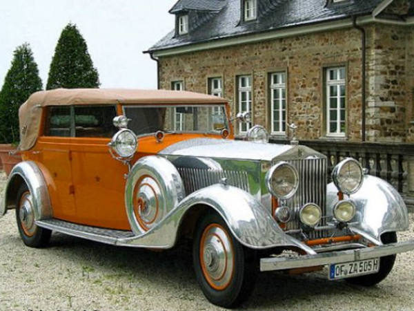 మహాత్మా గాంధీ కారు ప్రయాణం..