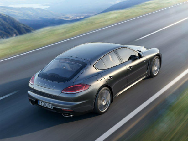 Porsche Launches Panamera Facelift
