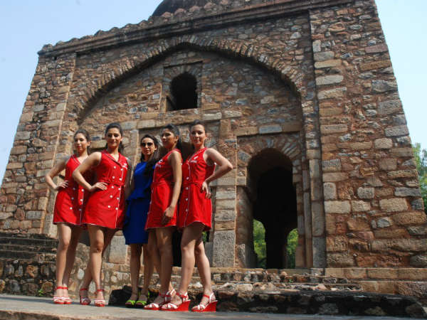 ఎయిర్‌టెల్ గ్రిడ్ గర్ల్స్‌తో మందిరా విర్క్