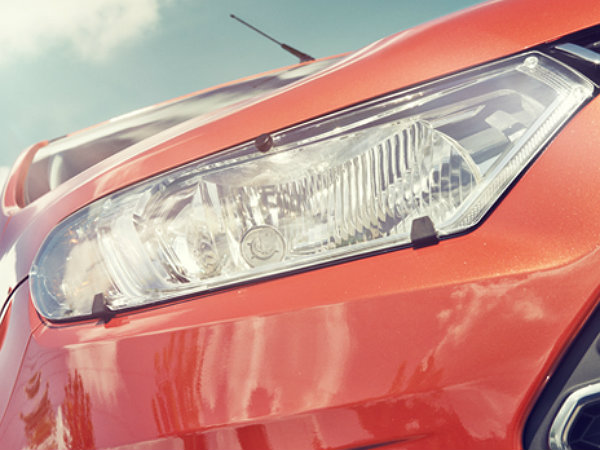 హెడ్‌ల్యాంప్ గార్డ్