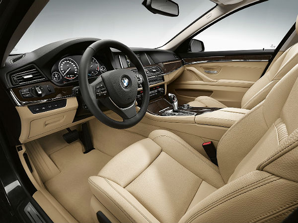 స్టాండర్డ్ ఫీచర్స్