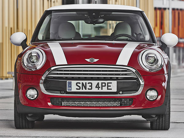 2014 మినీ కూపర్ ఆవిష్కరణ