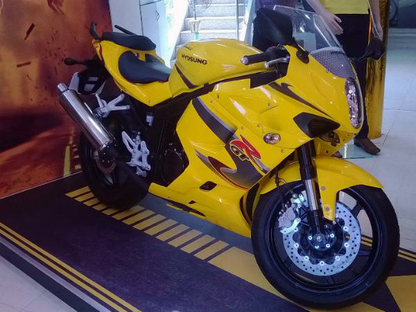 హ్యోసంగ్ సిగ్నేచర్ ఎడిషన్ జిటి250ఆర్ ఎల్ఈ