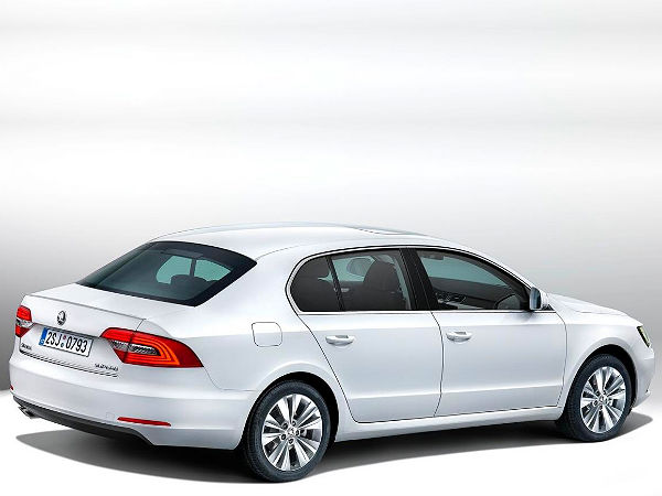 Skoda Superb Rear
