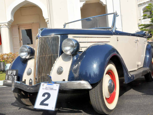 ఫోర్డ్ టూరర్