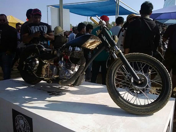 గోవాలో హ్యార్లీ చవక బైక్..