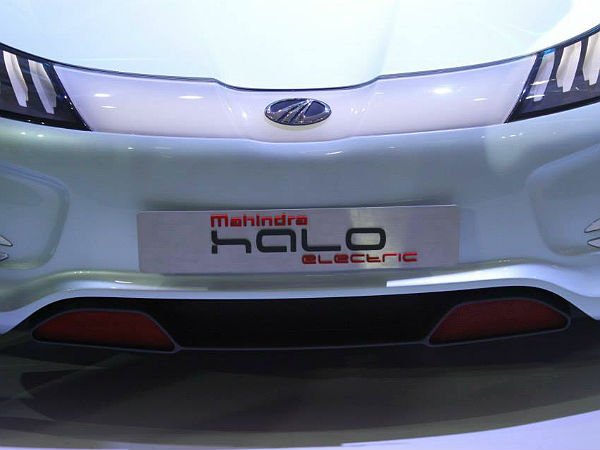 మహీంద్రా హలో స్పోర్ట్స్ కార్ ఆవిష్కరణ