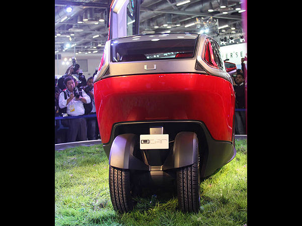 బజాజ్ యూ కార్ కాన్సెప్ట్ 