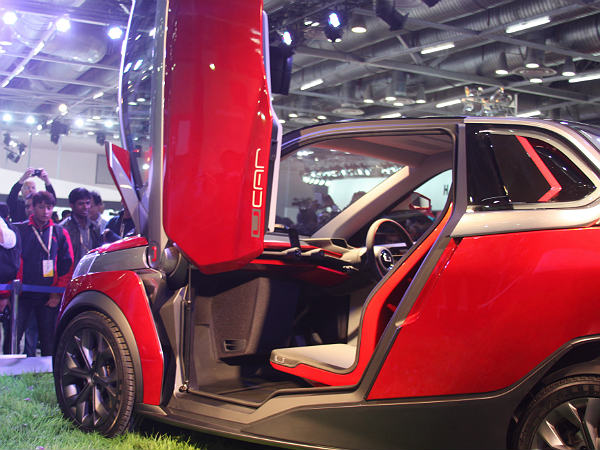 బజాజ్ యూ కార్ కాన్సెప్ట్ 