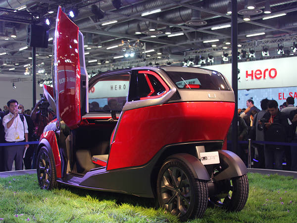 బజాజ్ యూ కార్ కాన్సెప్ట్ 