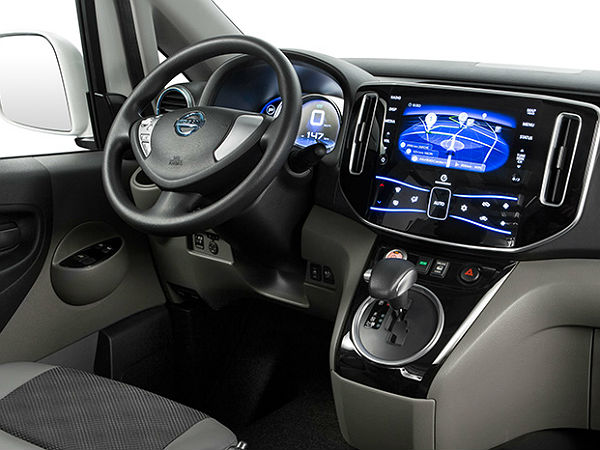 నిస్సాన్ ఈ-ఎన్‌వి200