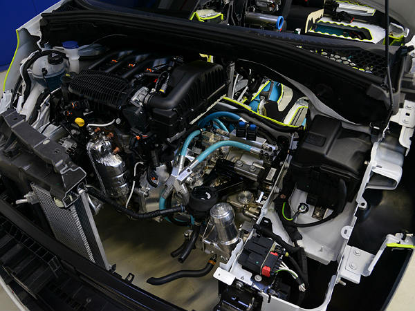 ప్యూజో హైబ్రిడ్ ఎయిర్ కారు