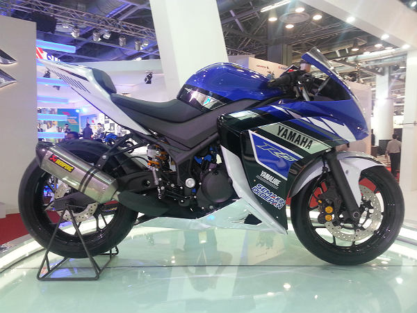 యమహా ఆర్25