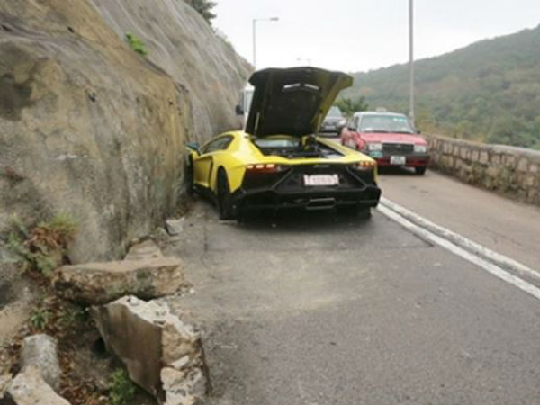 అవెంటేడర్ ఎల్‌పి720-40 యానివర్సరియో