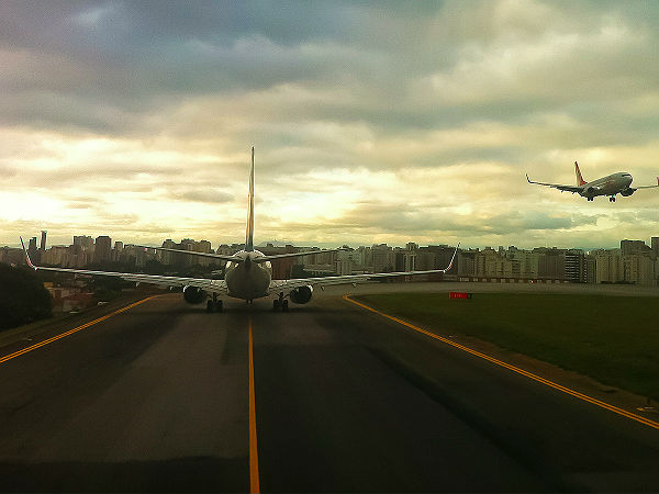 కాంగోనాస్ ఎయిర్‌పోర్ట్