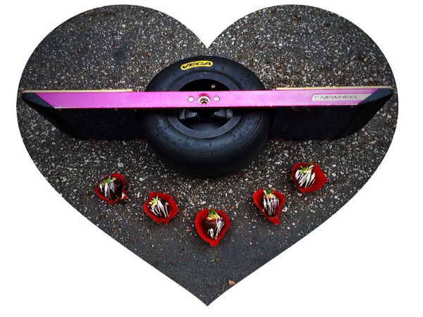 వన్‌వీల్: అమేజింగ్ సెల్ఫ్ బ్యాలెన్సింగ్ ఎలక్ట్రిక్ స్కేట్ బోర్డ్