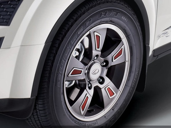 కొత్త అల్లాయ్ వీల్స్