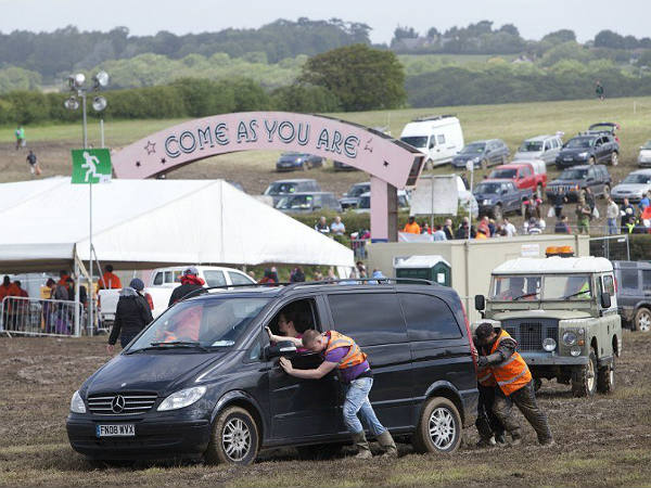 నెట్టుర నెట్టు హైలెస్సా.. 