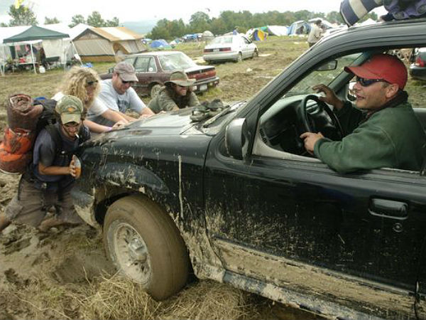 నెట్టుర నెట్టు హైలెస్సా.. 