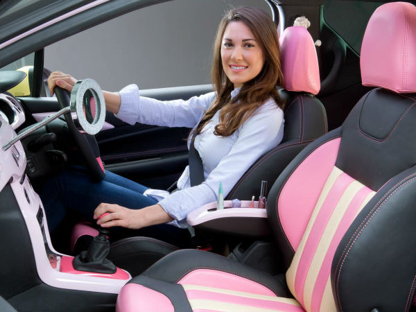 పింక్ కలర్ కార్స్