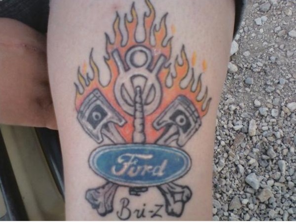 ఆటో ప్రియుల టాటూ క్రేజ్