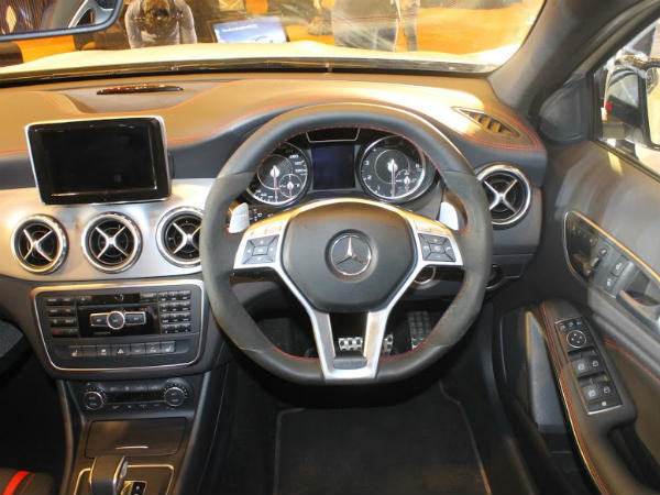 మెర్సిడెస్ జిఎల్ఏ 45 ఏఎమ్‌జి విడుదల