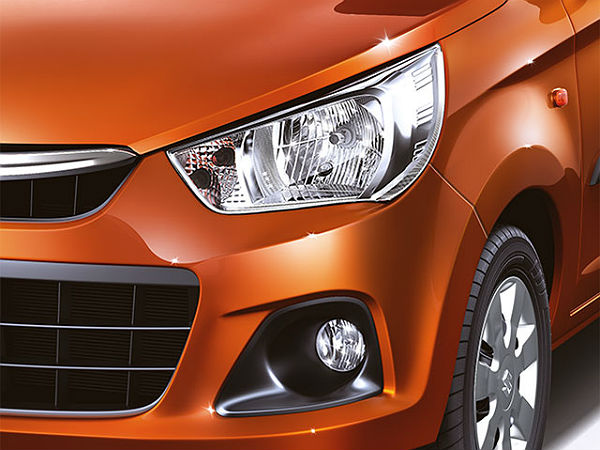 సేఫ్టీ ఫీచర్స్ - ఫ్రంట్ ఫాగ్ ల్యాంప్స్