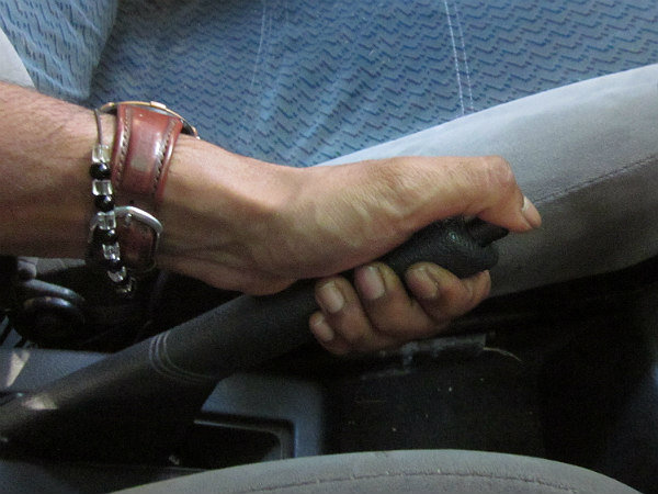 కారును పుష్ స్టార్ట్ చేయటం ఎలా?