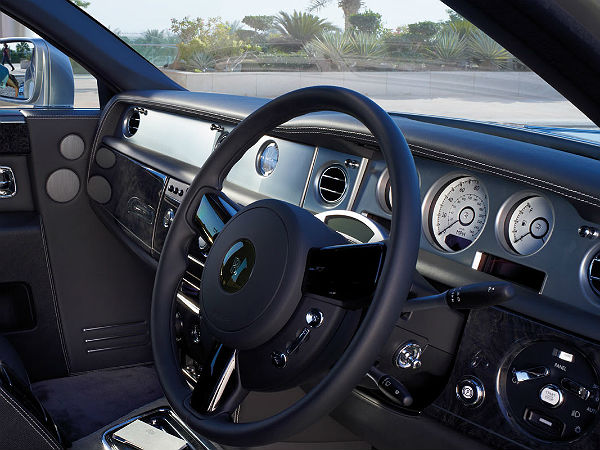 హ్యాండ్ బిల్ట్