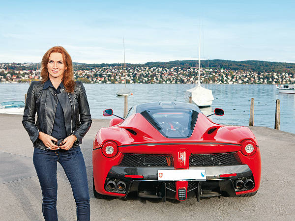 భార్య కోసం భారీ గిఫ్ట్