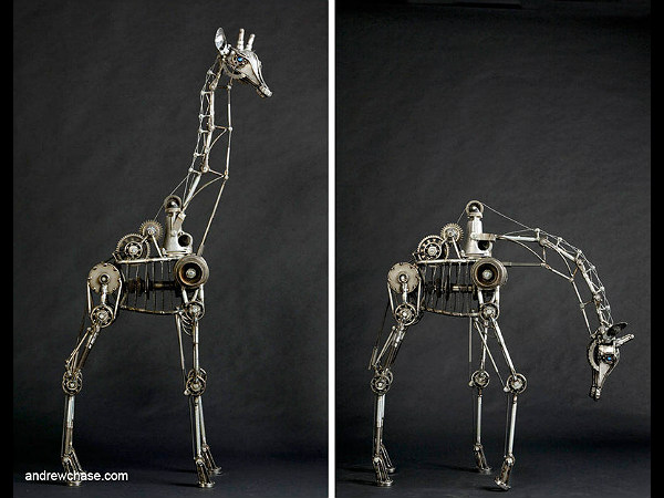 పనికిరాని కార్ పార్ట్స్‌తో అద్భుత కళాఖండాలు