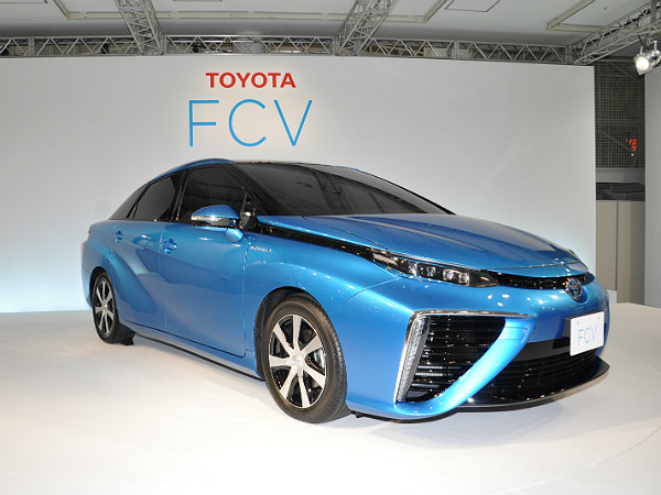టొయోటా మిరాయ్ హైడ్రోజెన్ ఫ్యూయెల్-సెల్ కారు