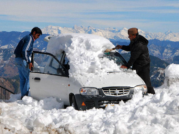 కనీసం హాఫ్ ట్యాంక్ ఇంధనం