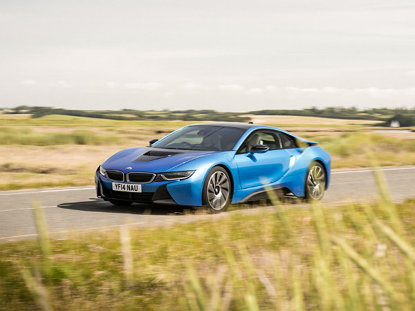 ఫిబ్రవరి 18న బిఎమ్‌డబ్ల్యూ ఐ8 హైబ్రిడ్ కారు విడుదల